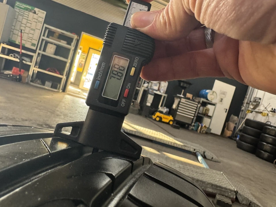 2x GT Radial FE2 SUV 215/55 R18 99V XL DOT 5021 7 - 7,5 mm - Bild 4 von 4