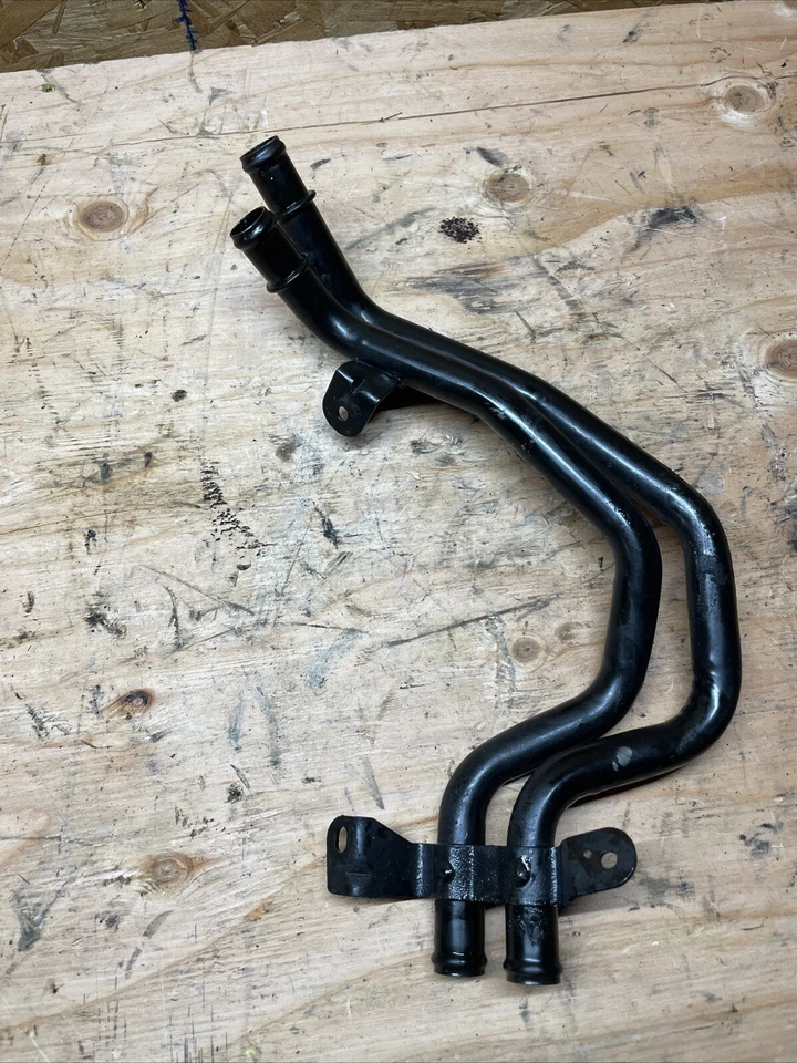 Труба охлаждающей жидкости 2010-2015 Audi Q7 7L8121070AD - Изображение 3 из 3