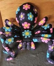 Hand Crocheted Flower Tarantula Spider 36x24"
