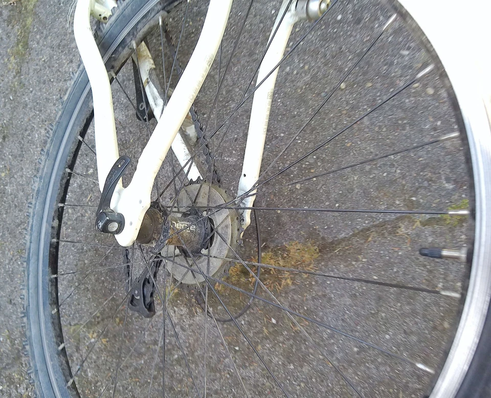 BERGAMONT Pearls MTB 26" 27 Gang Shimano Schaltung ergonomischer Lenker 2001 - Bild 4 von 4