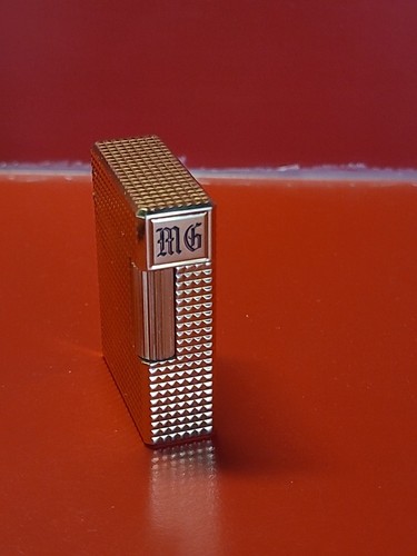 Superbe Briquet St DUPONT BSP Pointe de diamant Pl Or Fonctionne tient la charge - Foto 3 di 11