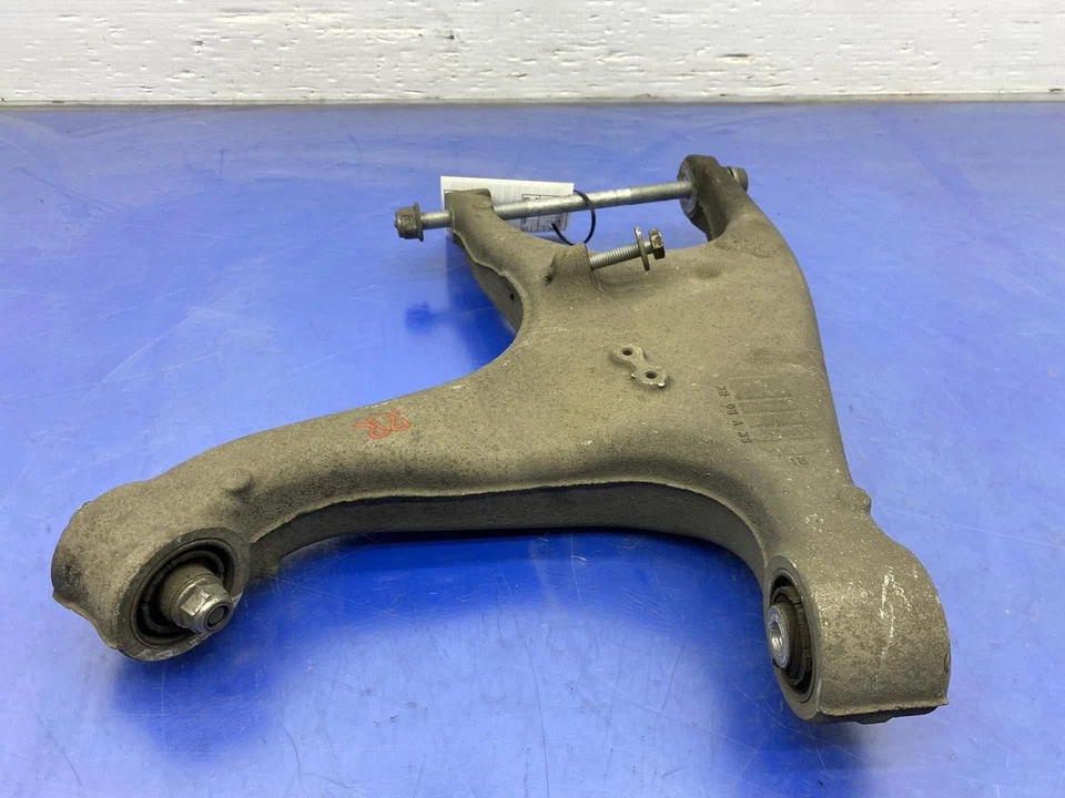 AUDI RS7 2014-2018 OEM CONJUNTO BRAZO DE CONTROL INFERIOR TRASERO DERECHO 8R0505312F Foto 2 de 4