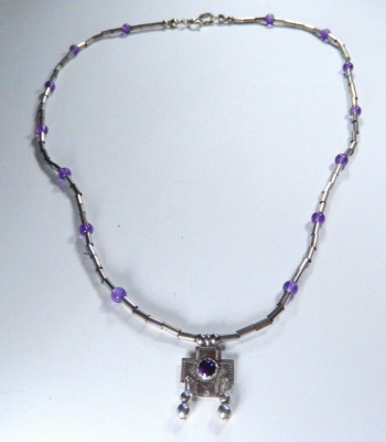 ''VINTAGE'' Q.T.  Carolyn Pollack Sterling Silver & Beaded Amethyst 18'' Necklace