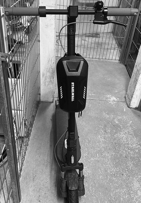 Xiaomi 5 Pro E-Scooter Elektro-Roller, 400 Watt, 20 Km/H, Hinterradantrieb