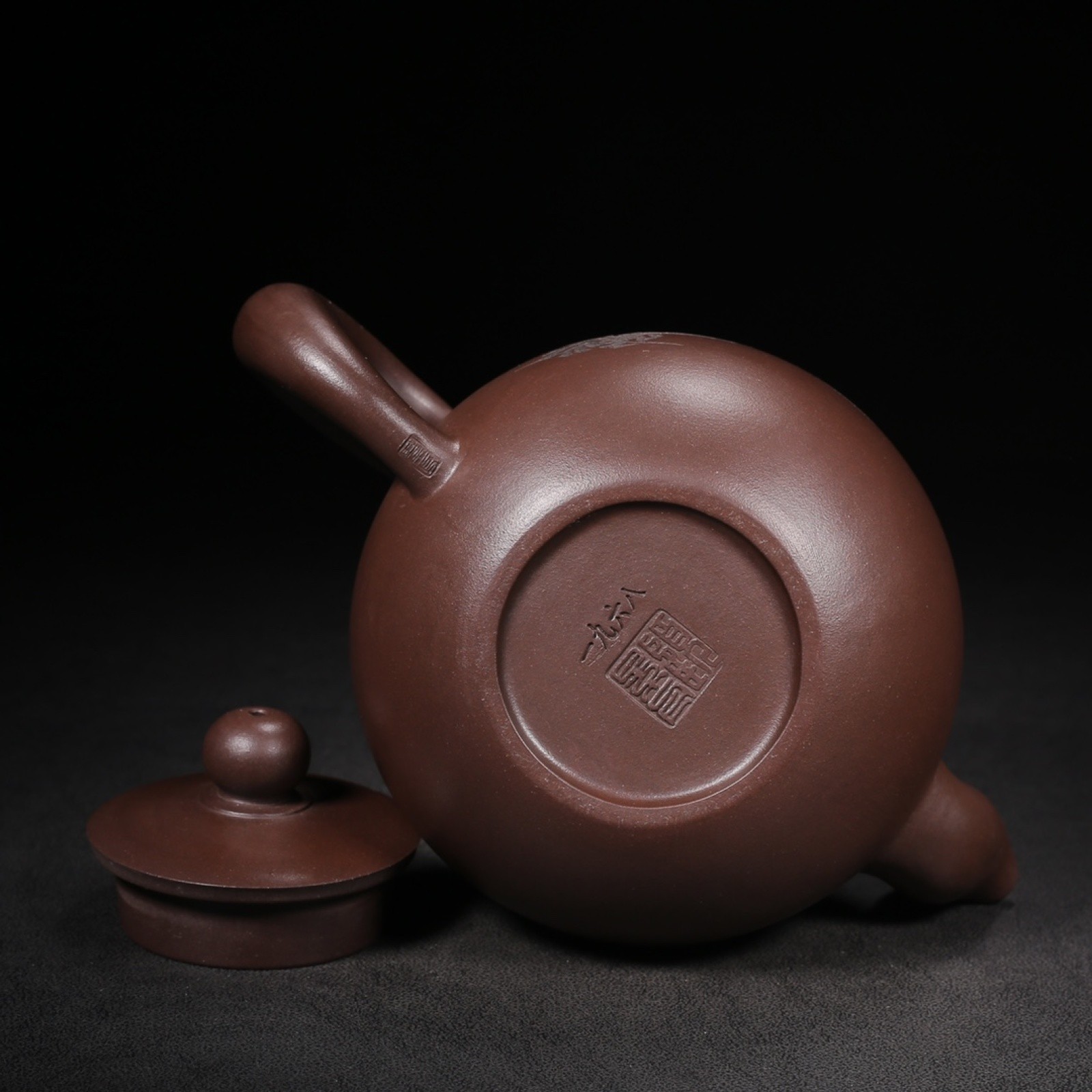 Yixing Zisha Clay Teapot Unique Pu Erh Oriental Sand Fired Pot Cloud Engraved