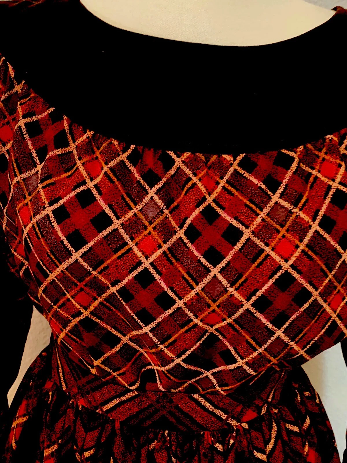 SAINT LAURENT (YSL) Gonna e camicia YSL collezione russa anni 80 VINTAGE prugna e oro velluto marrone