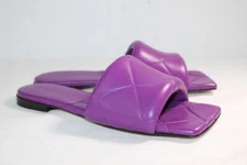 NWOB Bottega Veneta Lido Sandals Slides Slip Ons Flats Quilted Gumdrop 39