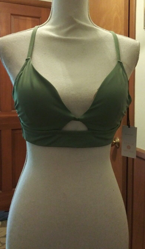 Shade & Shore Size 34D Olive Green Bikini Top Bathing Suit Cut out in Front - 第 2/11 張圖片