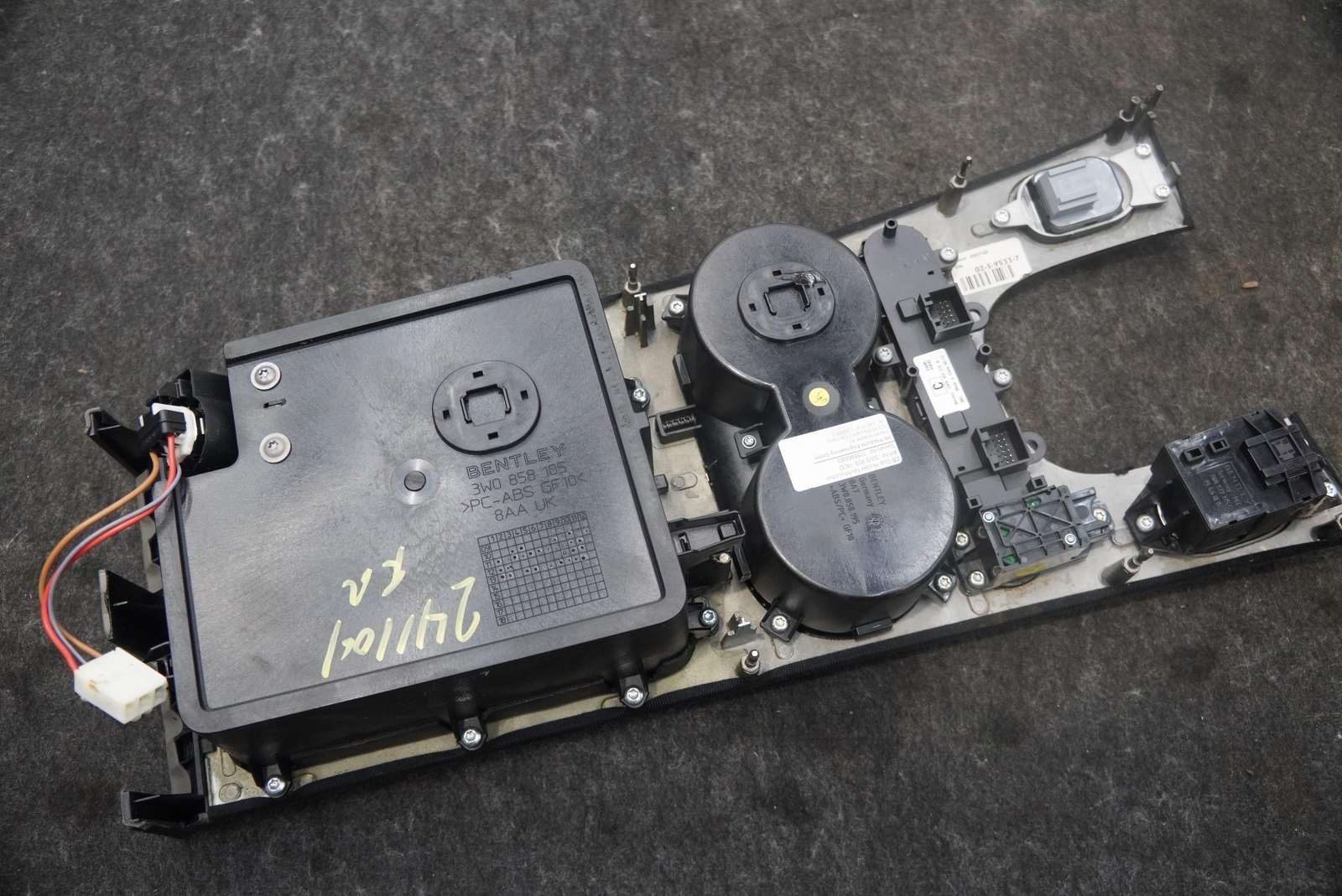 Center Console Bin Wood Trim Panel Switch 3W0858192D Bentley Flying Spur 2014