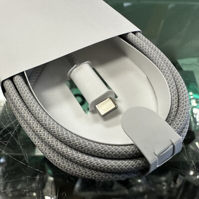 J35 Apple純正 MacBook 96W A2166 MagSafe 3 J35 Apple純正 MacBook 96W A2166 MagSafe 3 96W USB-C Power