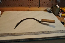 VINTAGE-TOOL SICKLE KNIFE Blade  GRASS CUTTER FARM tool sling blade used  see pi