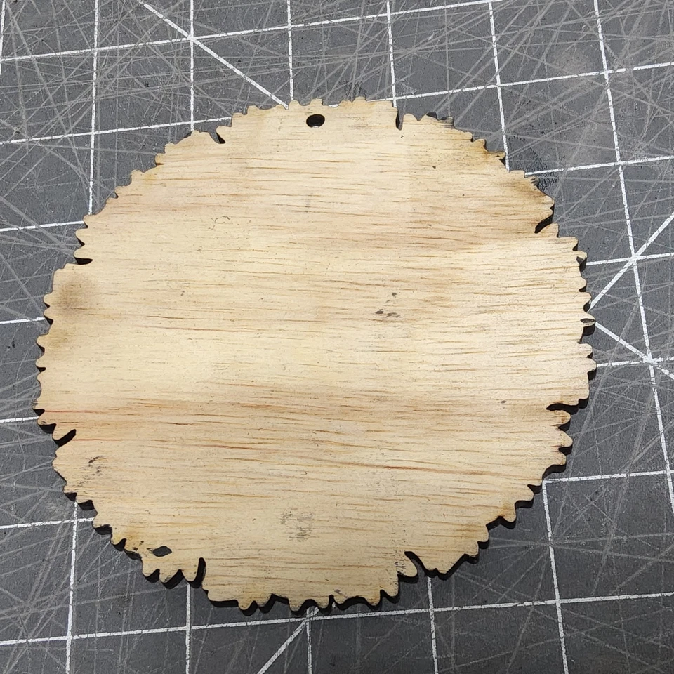 Sombrero de Papá Noel Carmesí Calavera Adorno Corte Grabado Láser Navidad Vacaciones Punk Gótico Foto 3 de 4