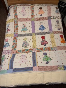 Vintage Homemade Dutch Girl Hand Tied Approx 68 x 71'' Sunbonnet