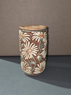 Antique Weller Pottery Knifewood Daisy Cylindrical Vase 5'' Tall 3D Embossed