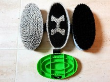 HAAS Brush Set For Grey Fur, 4 Brushes, Free Drawstring Bag & Curry Comb