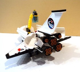 LEGO - CITY - SPACE SHUTTLE - 3367 - Includes Minifig - 2 Helmets
