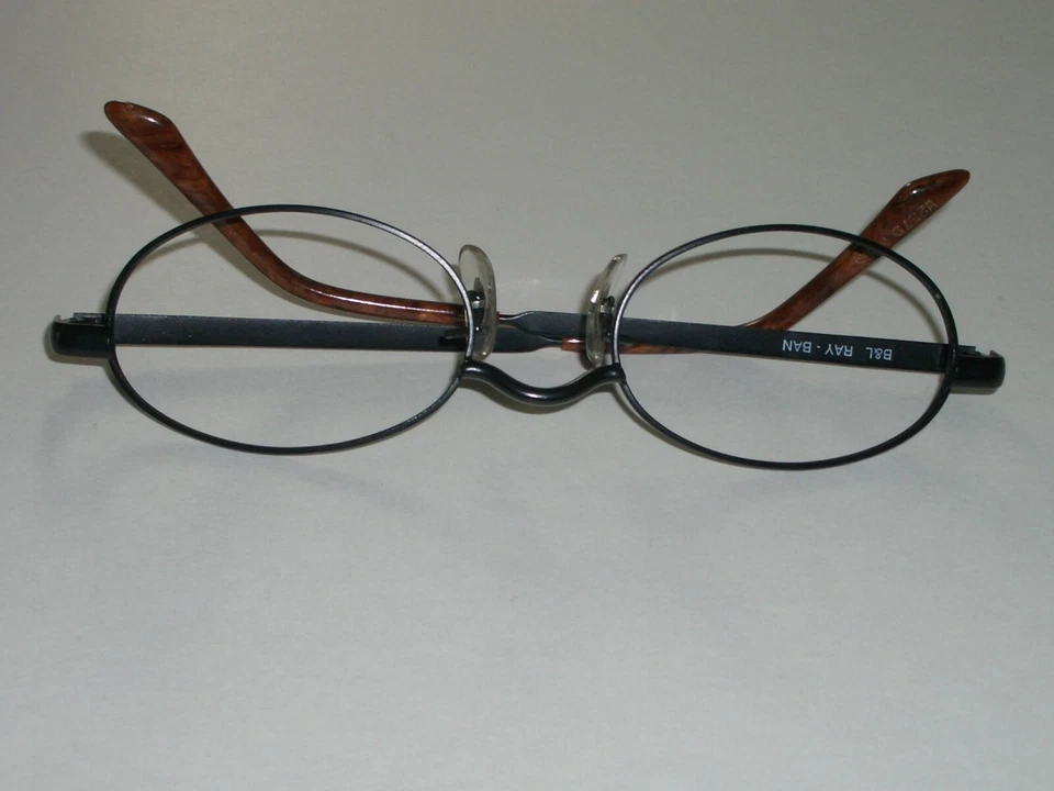 SOMENTE ARMAÇÕES DE ÓCULOS DE SOL OVAL PRETO/TORT 50mm VINTAGE BAUSCH & LOMB RAY BAN W2979 - Imagem 3 de 4