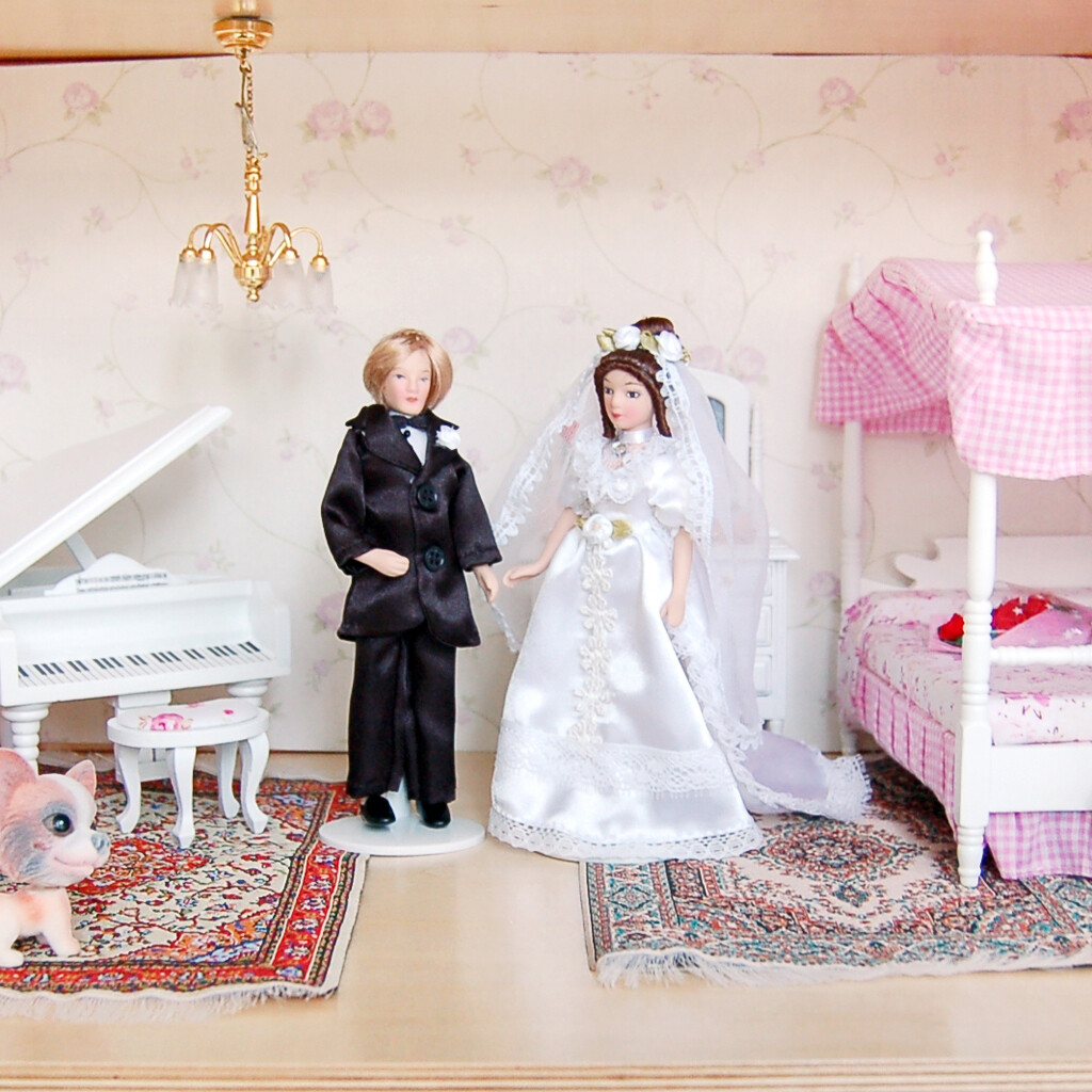 Dolls House Miniature 1:12 Porcelain People Man In Black Wedding Suit Groom