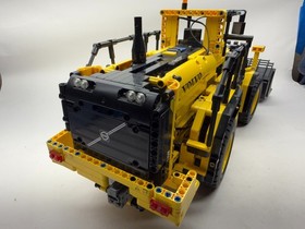 LEGO Technic Volvo L350F Wheel Loader 42030 Retired 2014 COMPLETE w/ Instruction
