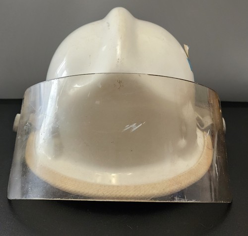 Casco de rescate de bombero médico EMT EMS blanco vintage Cairns & Brother - Imagen 3 de 22