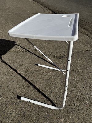Weißer klappbarer Laptoptisch mit Neigungswinkel, höhenverstellbarer Tisch,