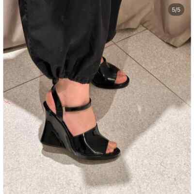 ★ZARA★ PATENT WEDGE SANDALS PATENT WEDGE SANDALS - Black | ZARA United States