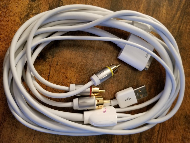 Ipod AV USB cable 30 pin by Rocketfish
