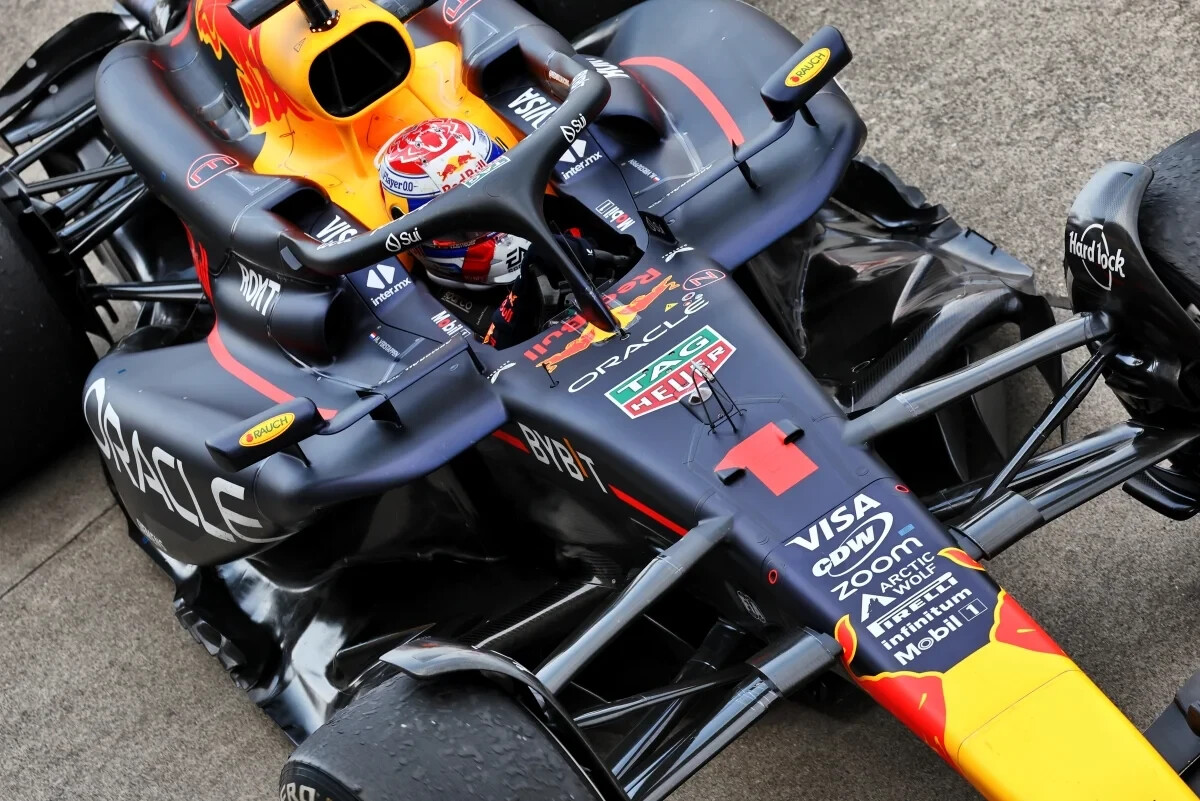 F1 Red Bull Racing RBR10 リカルドサイン入りミニカー F1 Red Bull Racing RBR10 リカルドサイン入りミニカー