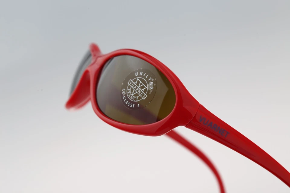 Vuarnet Pouillorux 033 Mascalzone Latino, 90s red wrap oval sunglasses NOS - Image 4 of 4