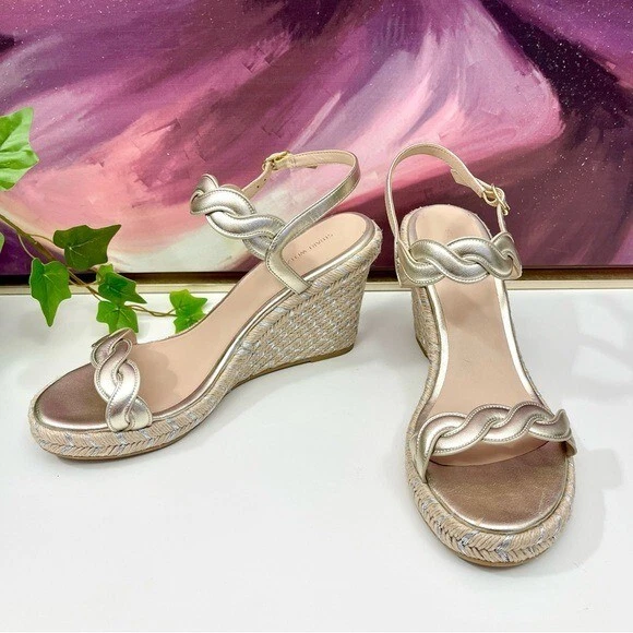 Stuart Weitzman Twist Espadrille Wedge Sandal in Gold Size 10 - Image 4 of 4