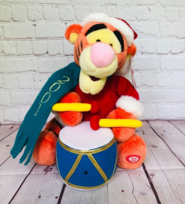 Vintage Rare Tigger Disney Store 2001 Christmas Drummer Sound