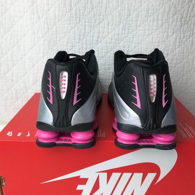 Nike SHOX R4 Shoes Women's SZ 9.5 Black Metallic Silver Pinksicle