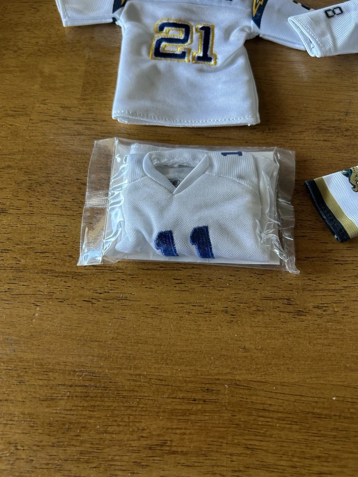 2005 Upper Deck (15) Mini Jersey Lot.  Manning , Bledsoe , Moss, Tomlinson ,etc - Image 3 of 4