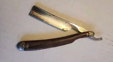 CLAUSS STRAIGHT RAZOR WITH RIFLE STOCK SCALES