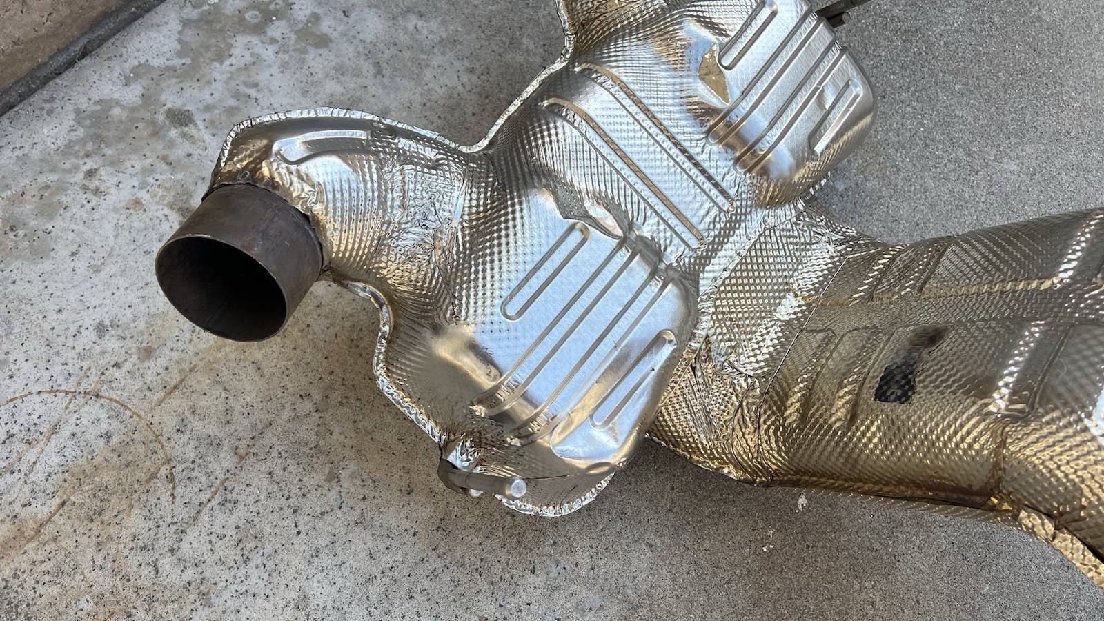 McLaren 570S End Silencer 13HA004CP.01 Exhaust Silencer S13SC Exhaust