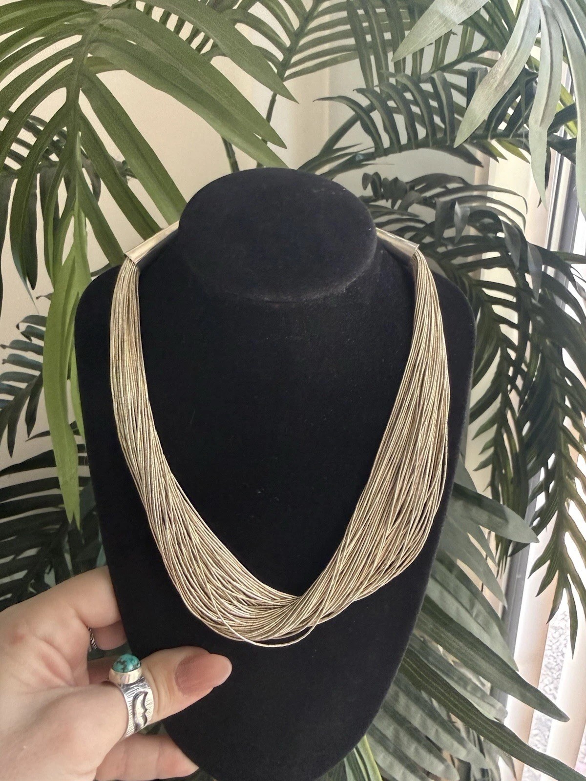 Vintage Navajo 100-Strand Liquid Silver Necklace w/Traditional Closure- 70 Grams