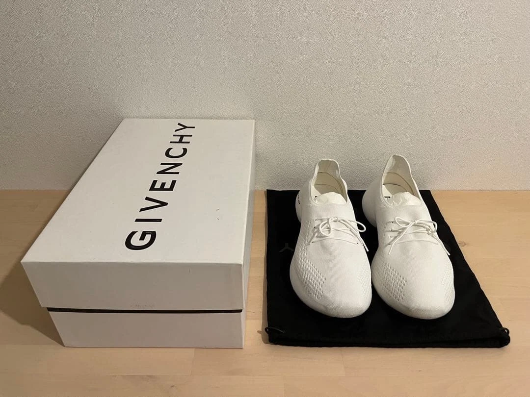Givenchy — Men 8.5US Givenchy White Sneakers 41 Knit Tk-360