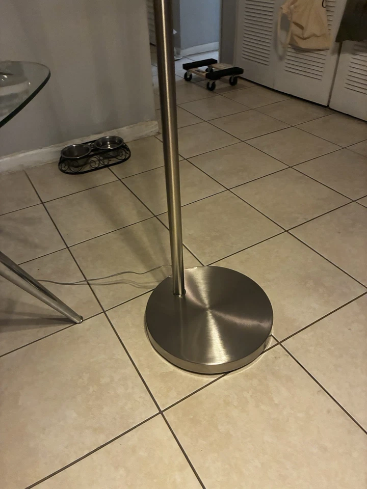 Lite Source LS-83702 Ladessa Arc Lamp Silver - Image 4 of 4