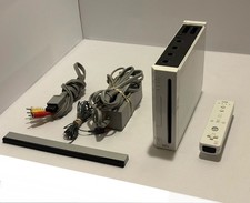 Nintendo Wii White Video Game Console Gamecube Ports RVL-001 USA Tested.