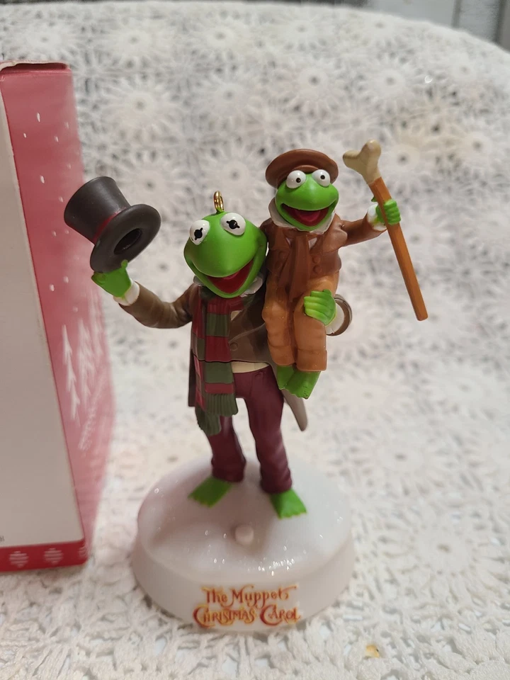 Hallmark Keepsake Ornament Magic Sound 'The Muppet Christmas Carol': The Muppets Foto 3 de 4