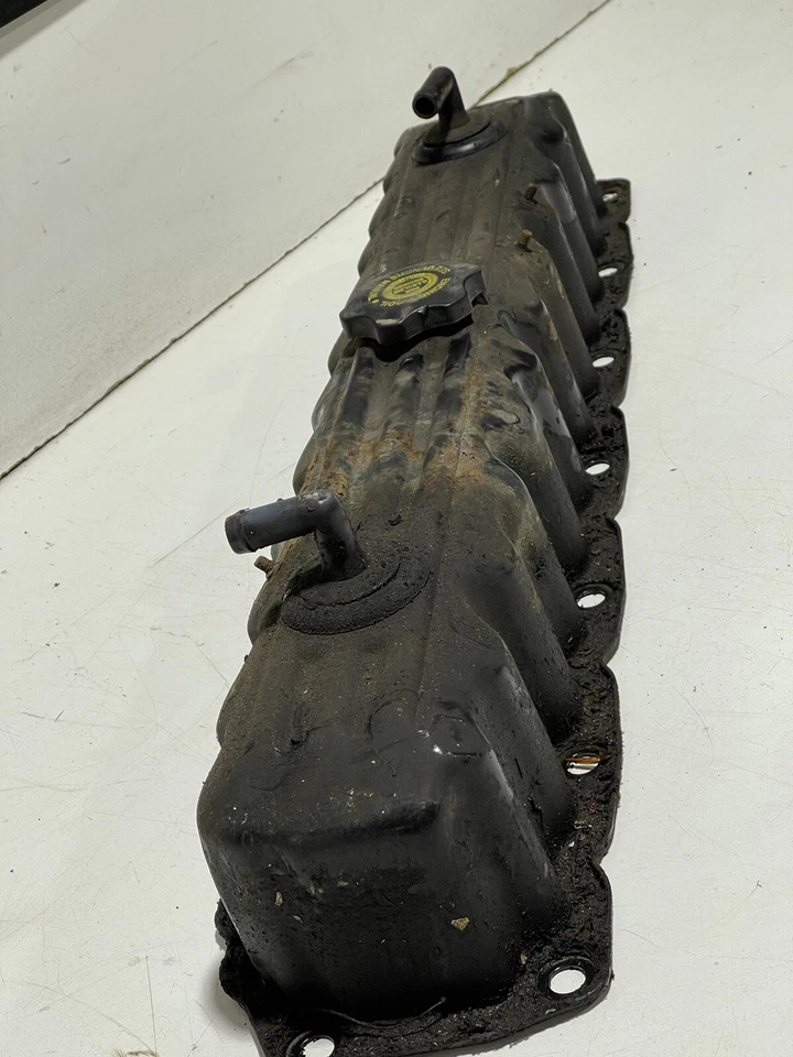 97-06 Jeep Wrangler TJ 4.0 OEM Cubierta de válvula de motor de acero 6 cilindros CC 59 Foto 3 de 4