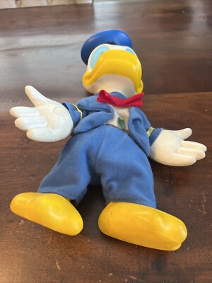 Vintage 1974 Walt Disney Donald Duck Musical Notes Squeeze 13” Toy