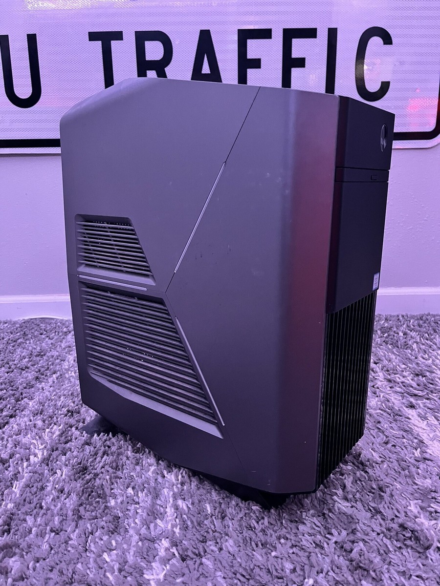 Alienware Aurora R6 i7-7700 32GB RAM 512GB NVMe 2TB HDD GTX