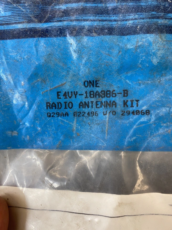 Power Antenna AM FM for Lincoln Mark VII VIII Town E4VY-18A886-AB - Image 2 of 4