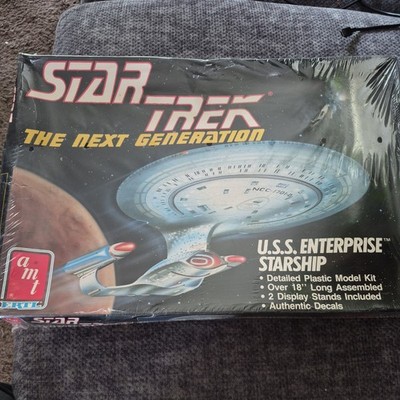 STAR TREK The Next Generation AMT ERTL U.S.S. Enterprise NCC-1701 D Model SEALED