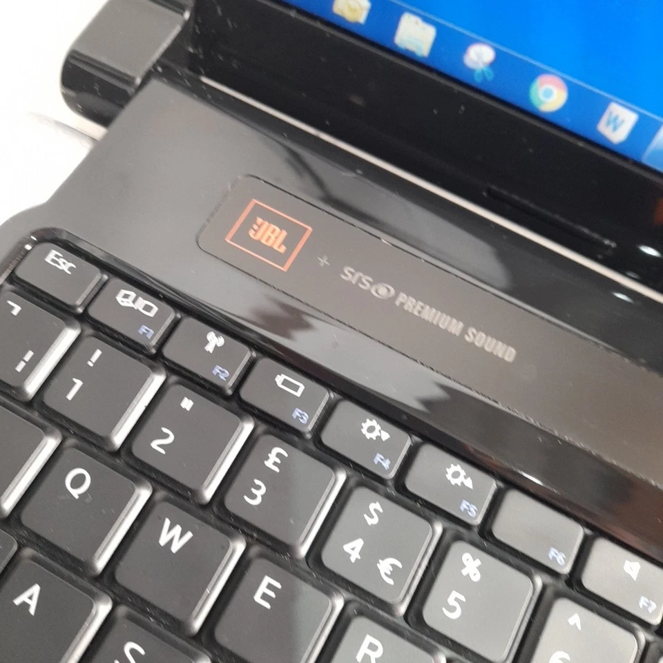 Dell Studio 1745 17.3" Window 7  Laptop Dual Core 500Gb 8Gb Ram JBL Sound Office - Image 4 of 4