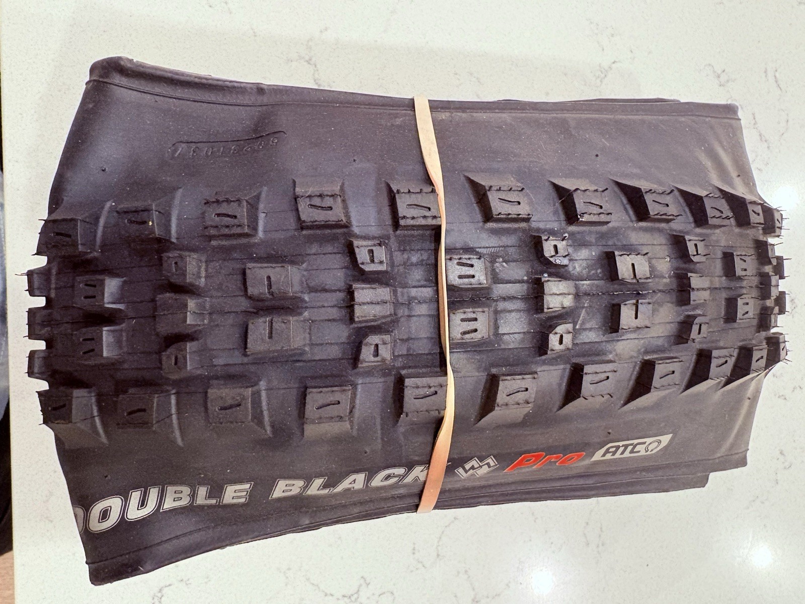 Kenda Double Black Pro Mountain Bike Tire 29 x 2.40 Tubeless