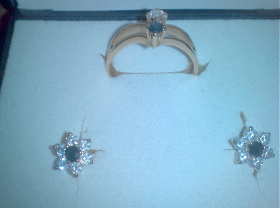 Conjunto pendientes y anillo oro 18 kilates - Imagen 3 de 3