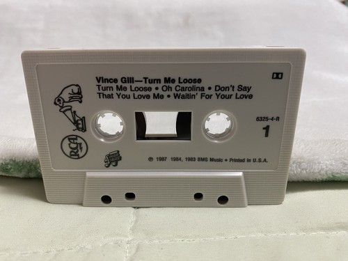 Vince Gill "Turn Me Loose" Cassette - Picture 4 of 5