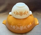 VTG PYREX Butterfly Gold Cinderella Nesting Mixing Bowls Complete Set of 2